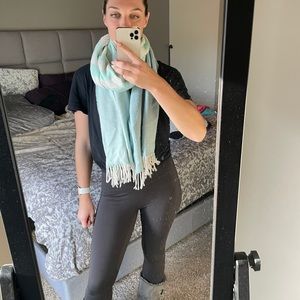 Gap scarf (mint green)